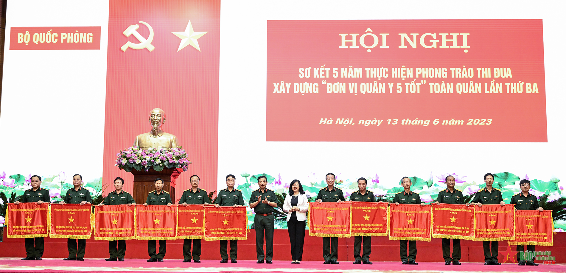 Đại tướng Phan Văn Giang: Phát triển phong trào thi đua xây dựng 